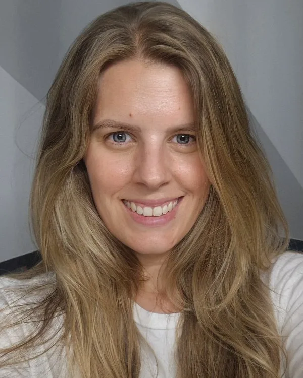 Chantal, 35, German UGC creator - Dog owner