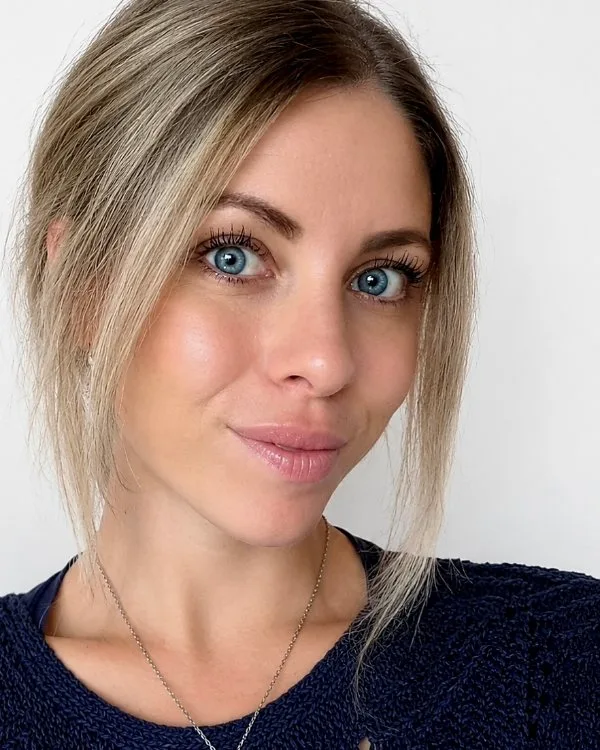 Tanja, 35, German UGC creator - Dog owner