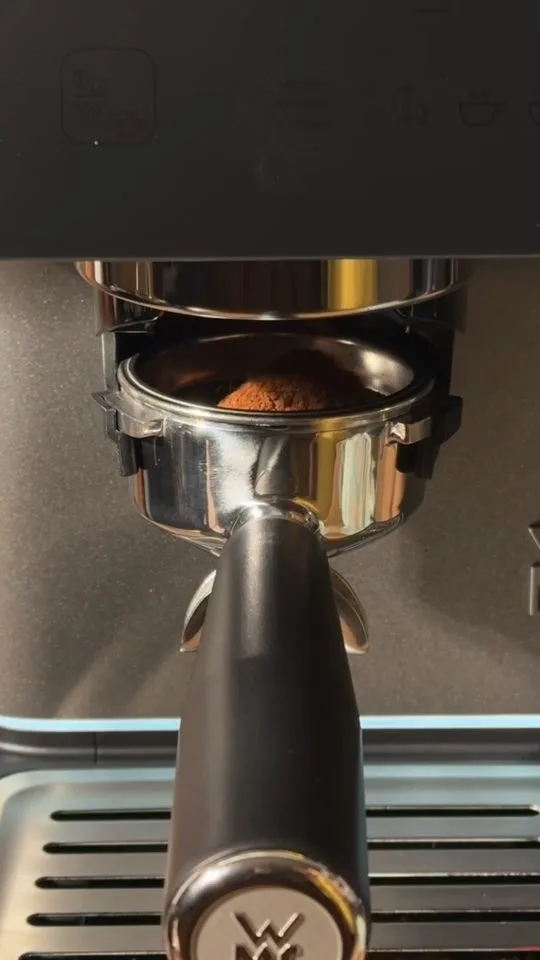 Premium UGC for WMF: the espresso machine's portafilter with the WMF logo